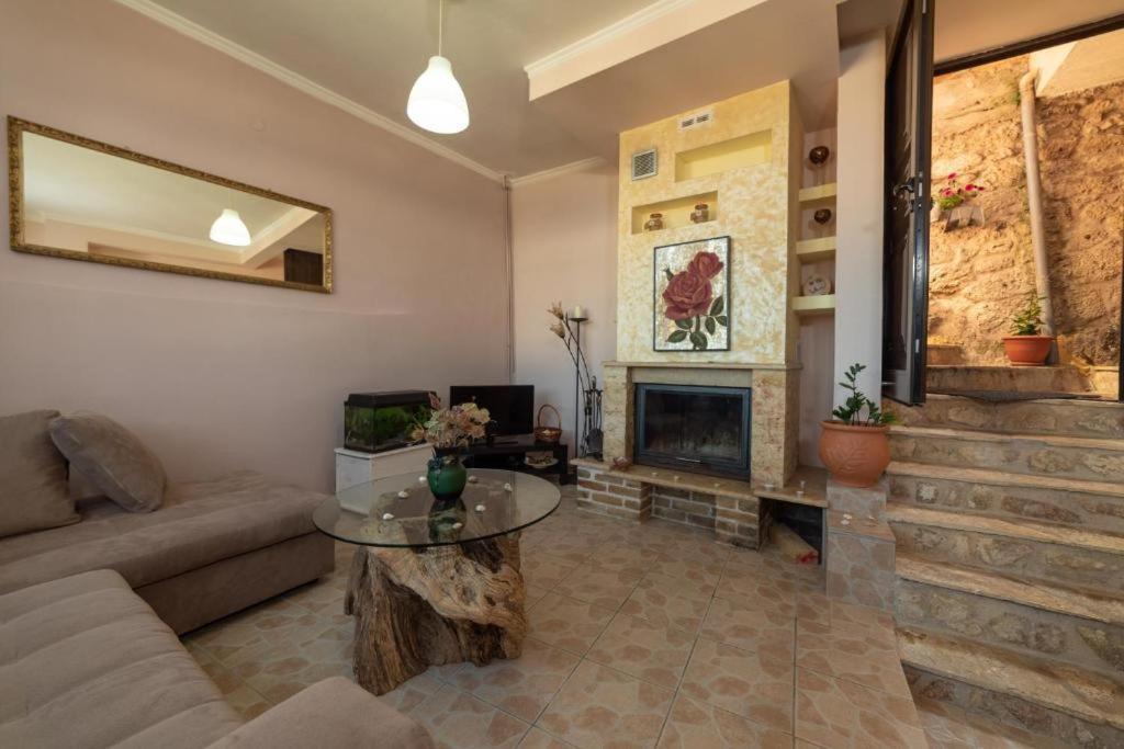 Appartement Menecrates Rustic - San Matteo à Ágios Matthaíos Extérieur photo