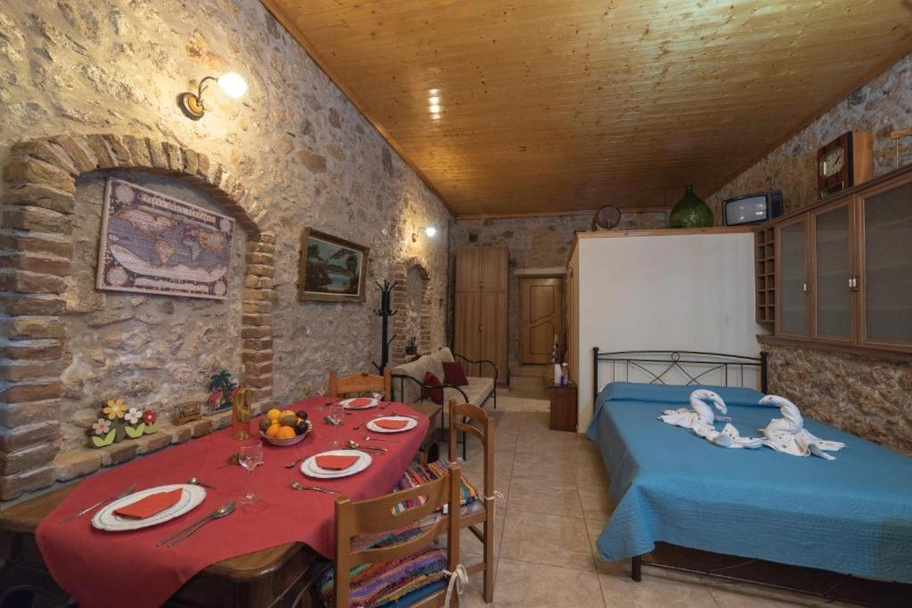 Appartement Menecrates Rustic - San Matteo à Ágios Matthaíos Extérieur photo
