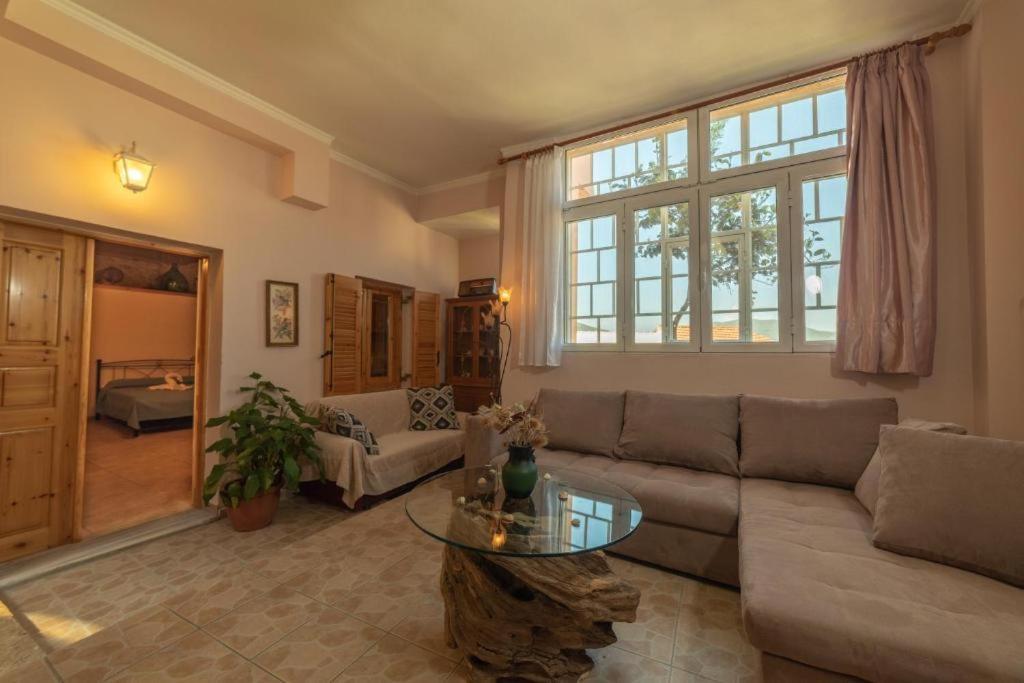 Appartement Menecrates Rustic - San Matteo à Ágios Matthaíos Extérieur photo