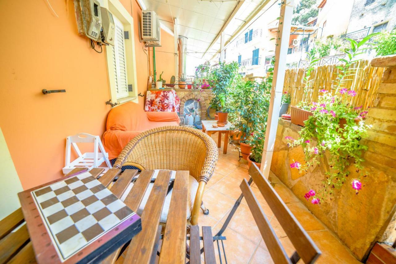 Appartement Menecrates Rustic - San Matteo à Ágios Matthaíos Extérieur photo